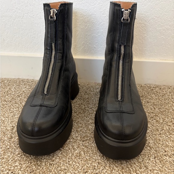 Steve Madden Shoes - Steve Madden Jones Black Boots